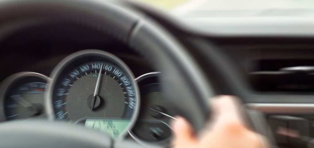 Política de Regulación de Velocidad