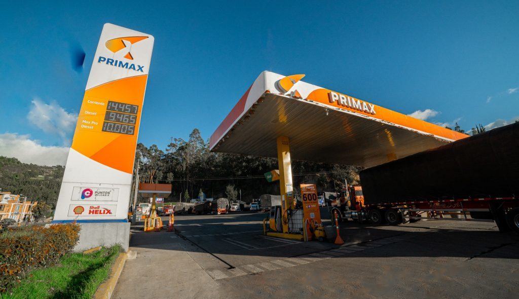 Servicio de venta de combustible en EDS